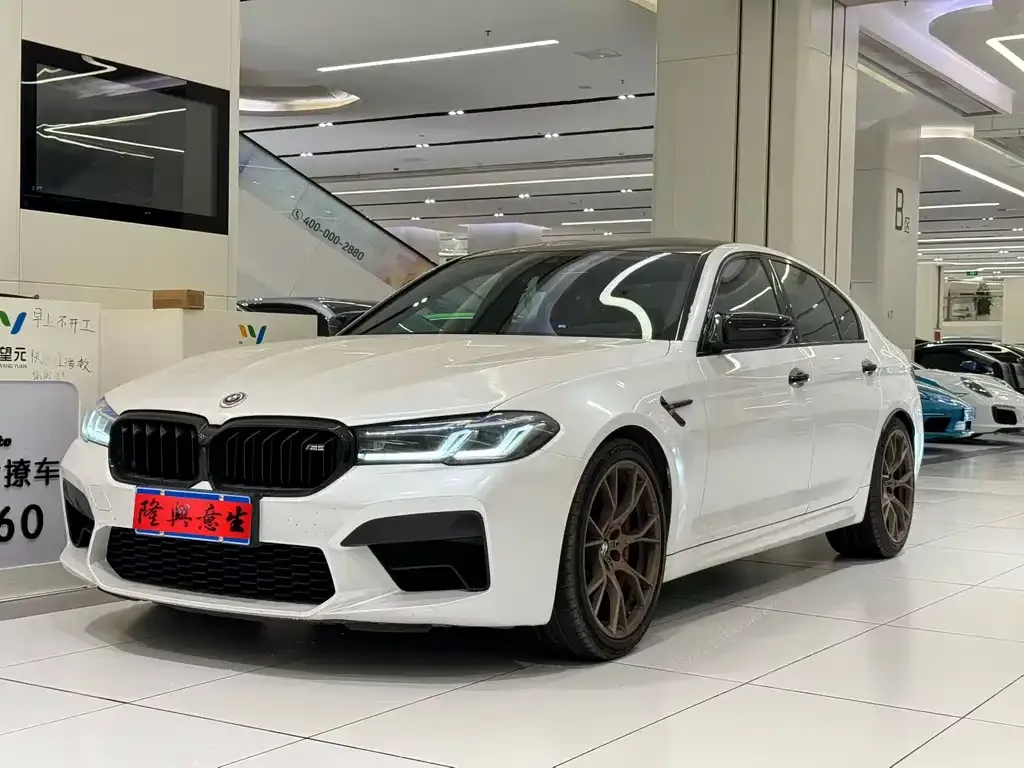 BMW M5