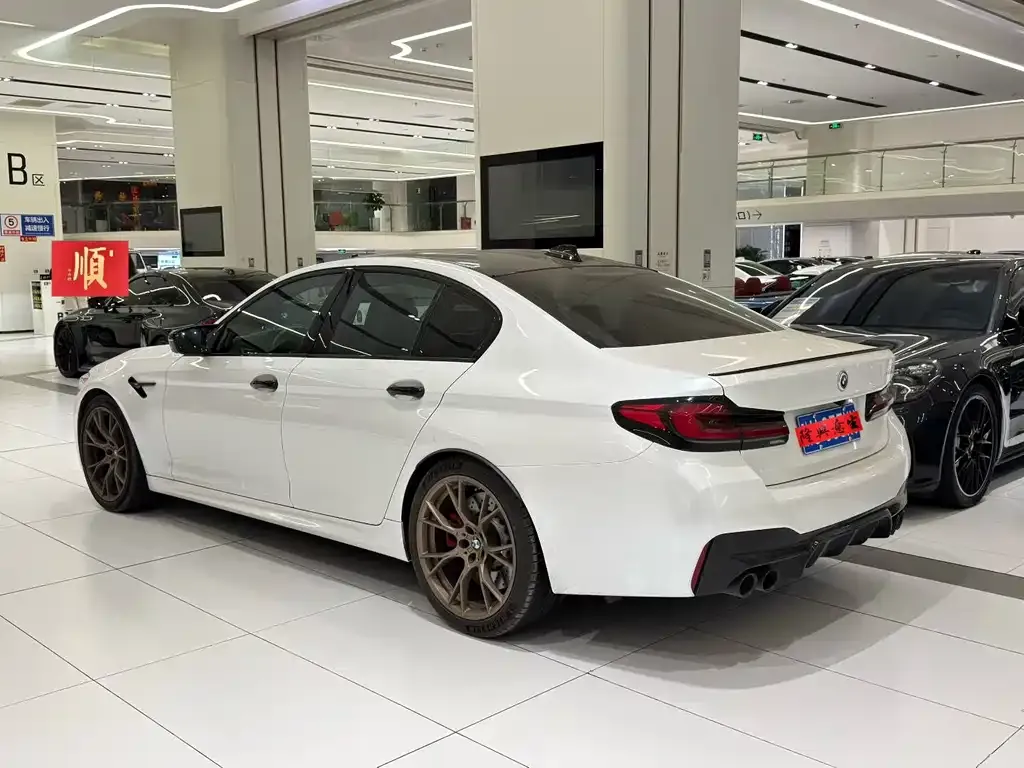 BMW M5 2023 из CN, фото 6