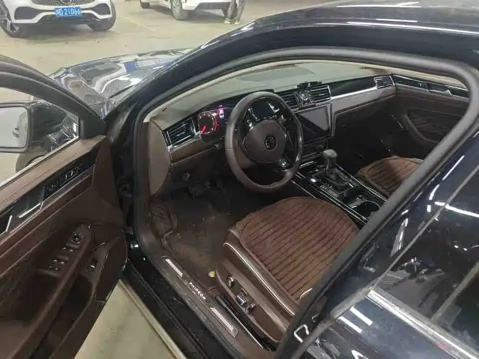 Volkswagen Phideon — фото 5