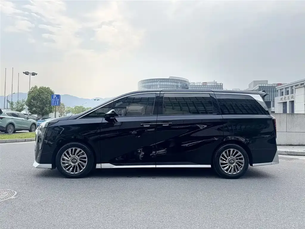 GAC Motor Trumpchi M8 — фото 2