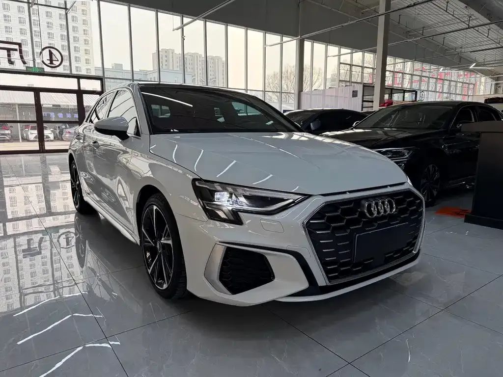 Audi A3 — фото 2