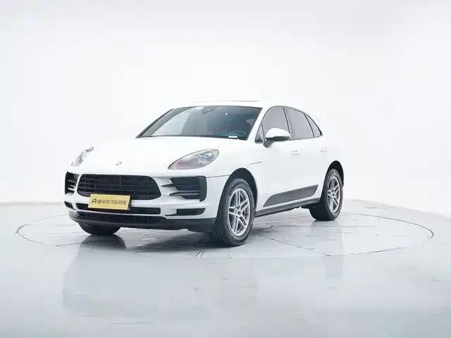 Porsche Macan — фото 1