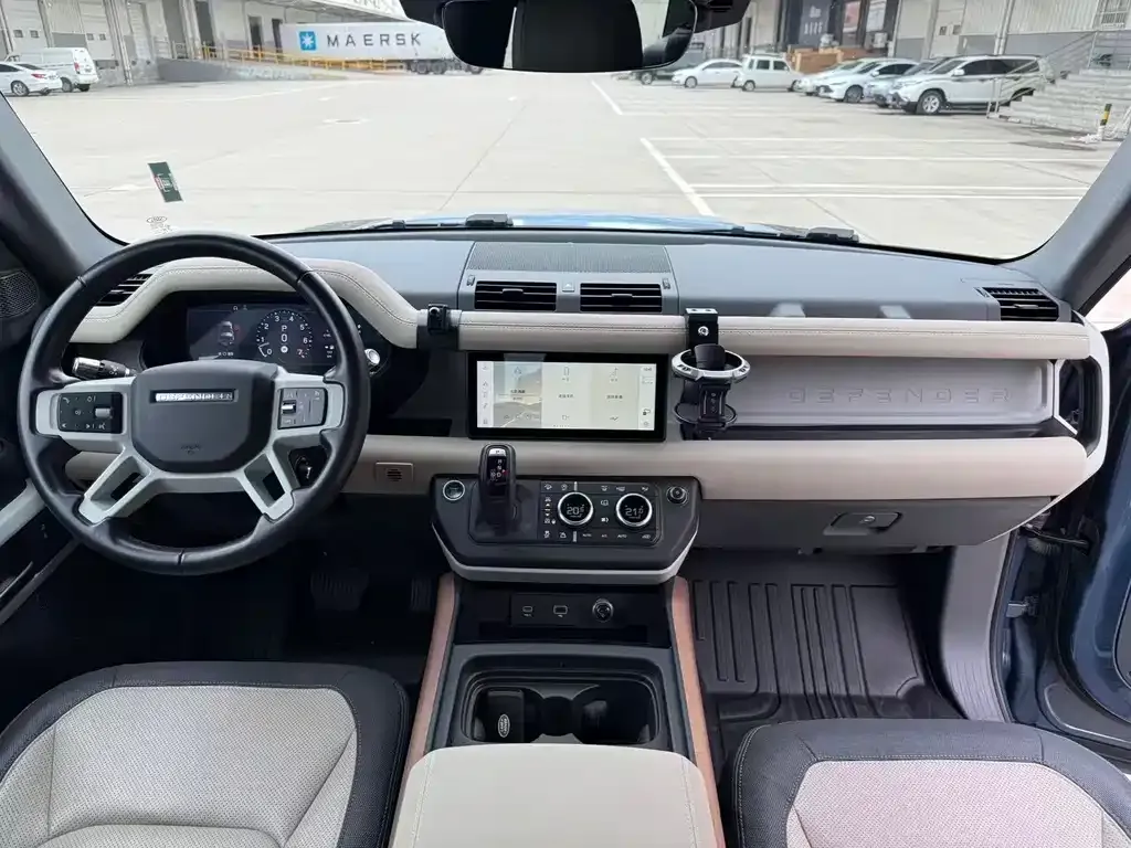 Land Rover Defender — фото 6