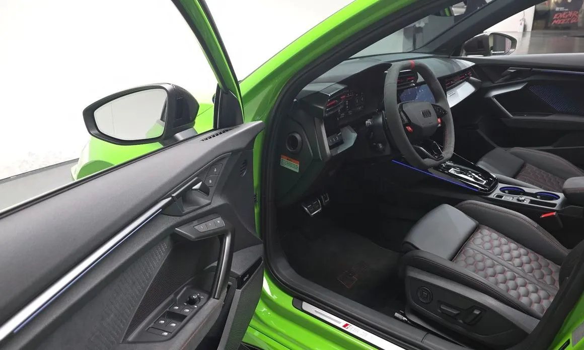 Audi RS3 2025 из KR, фото 10