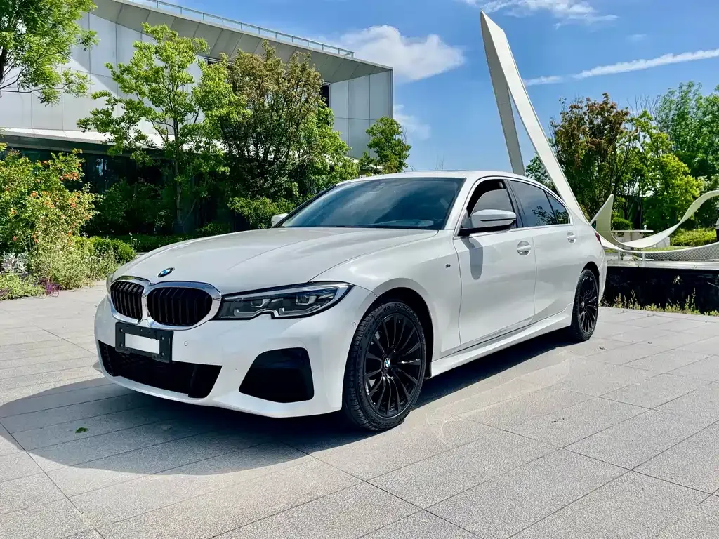 BMW 3 Series — фото 1