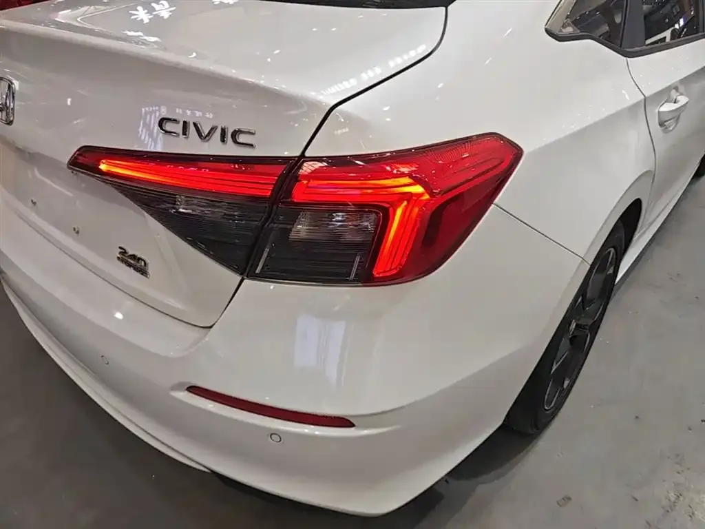 Honda Civic — фото 6