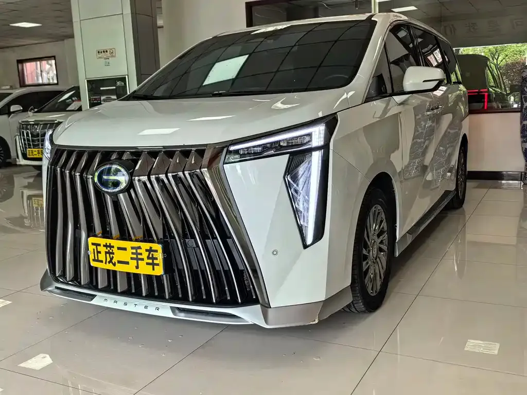 GAC Motor Trumpchi M8 — фото 1