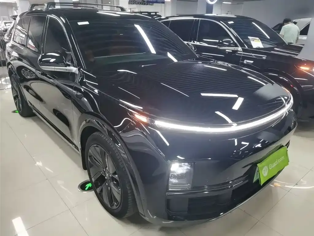 Li Auto L9 — фото 10