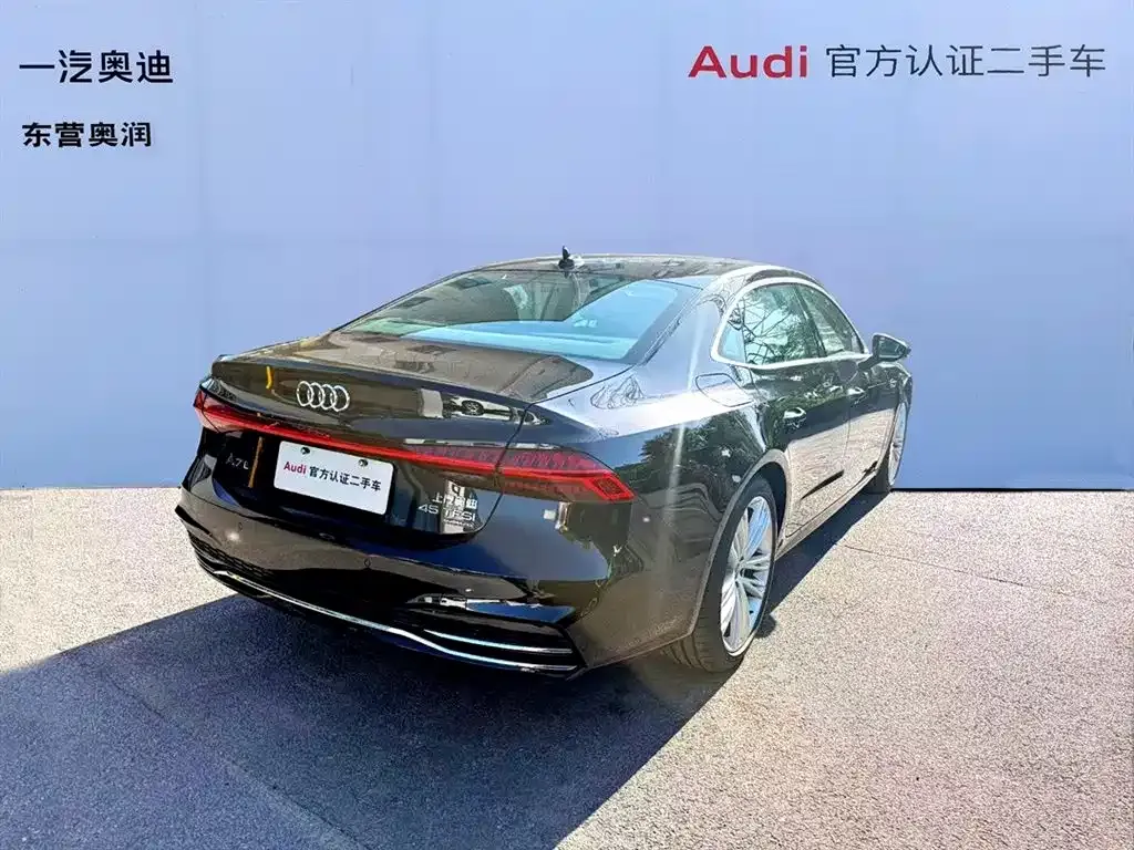 Audi A7L — фото 6
