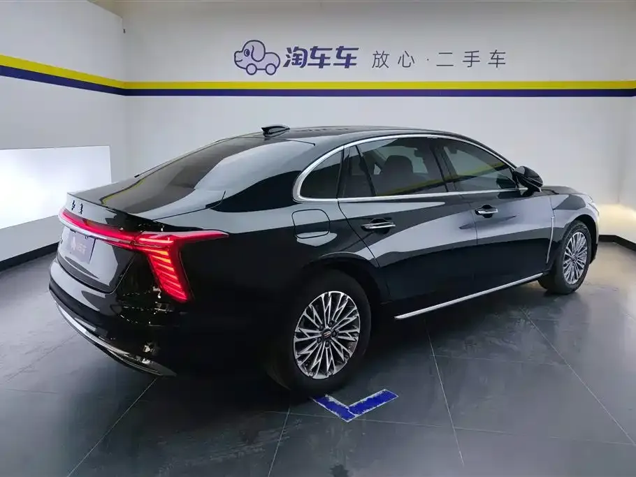 Hongqi H5 — фото 3