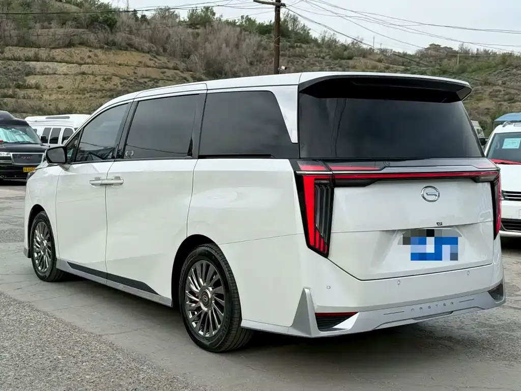 GAC Motor Trumpchi M8 — фото 3