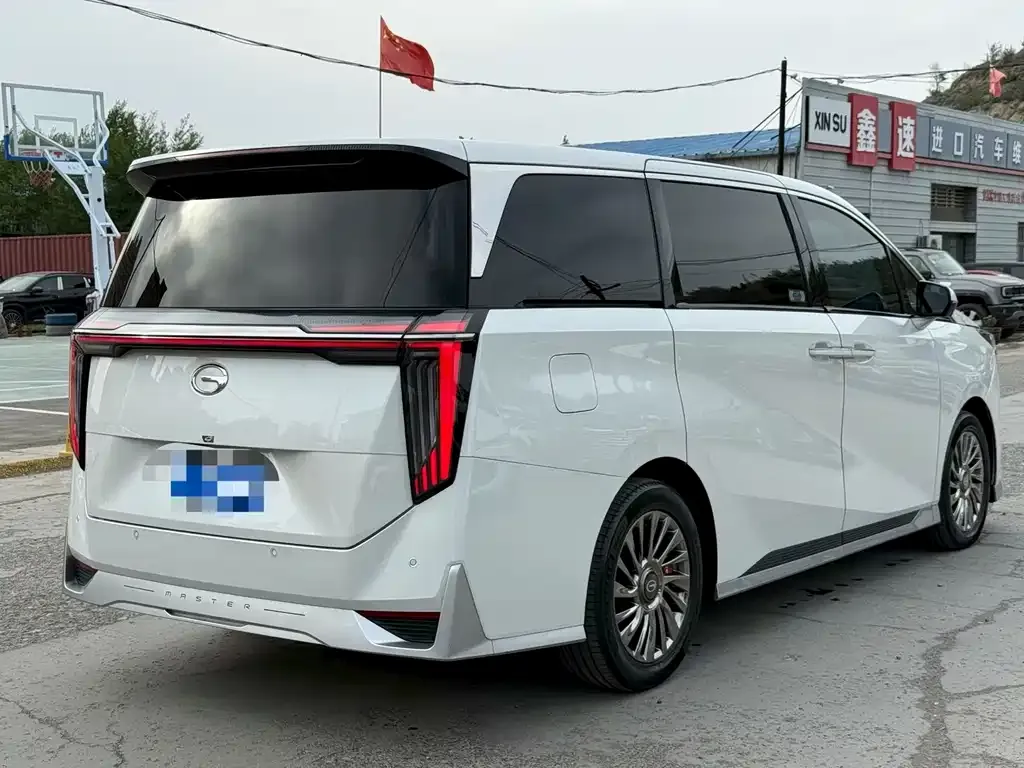 GAC Motor Trumpchi M8 — фото 5