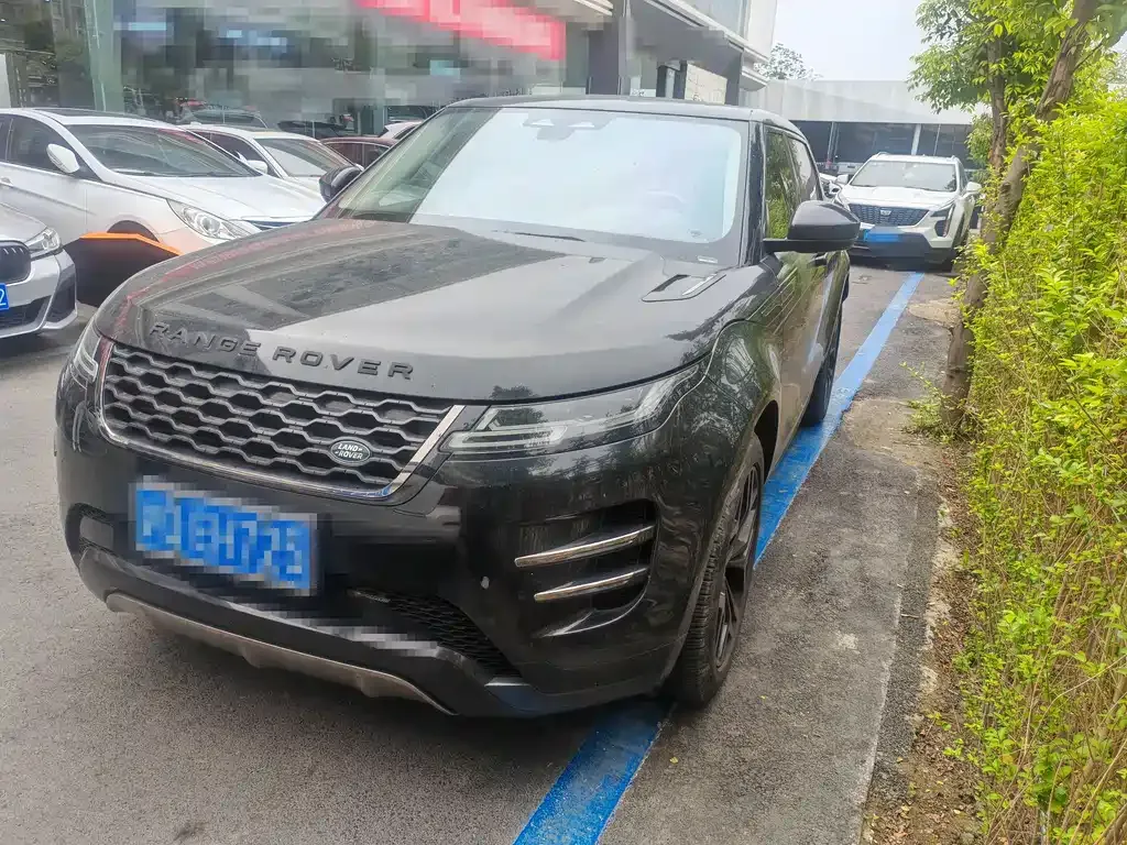 Land Rover Evoque — фото 1