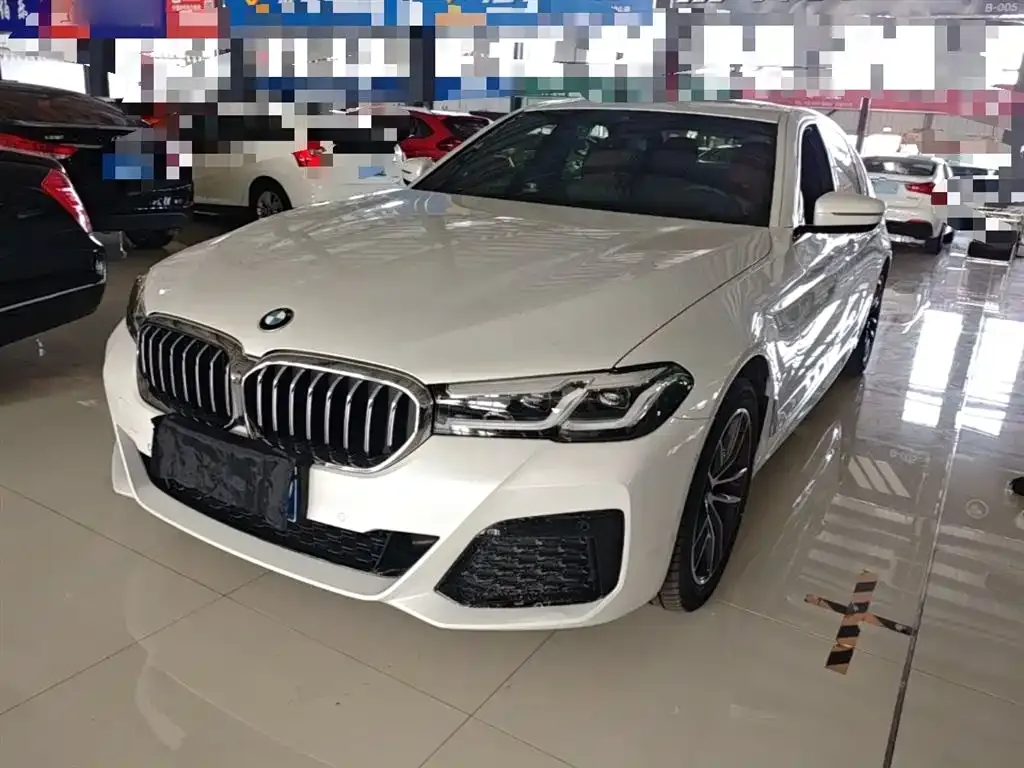 BMW 5 Series — фото 1