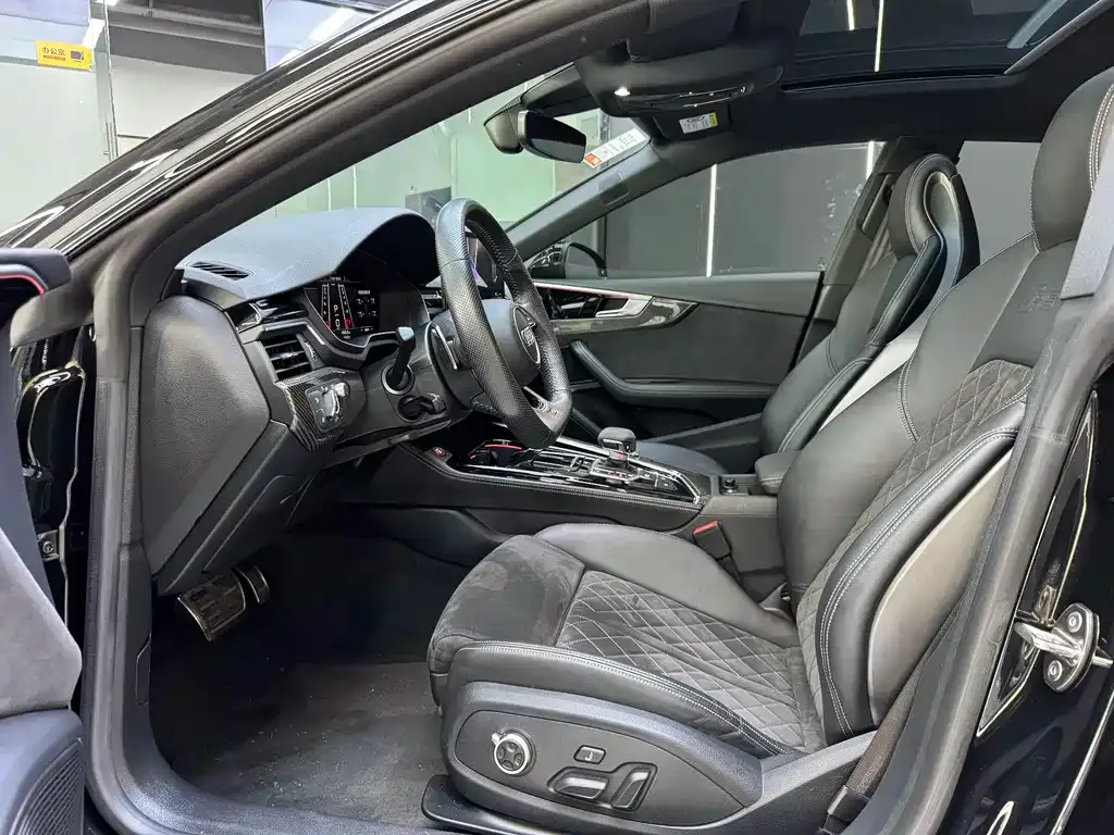 Audi RS 5 2021 из CN, фото 7