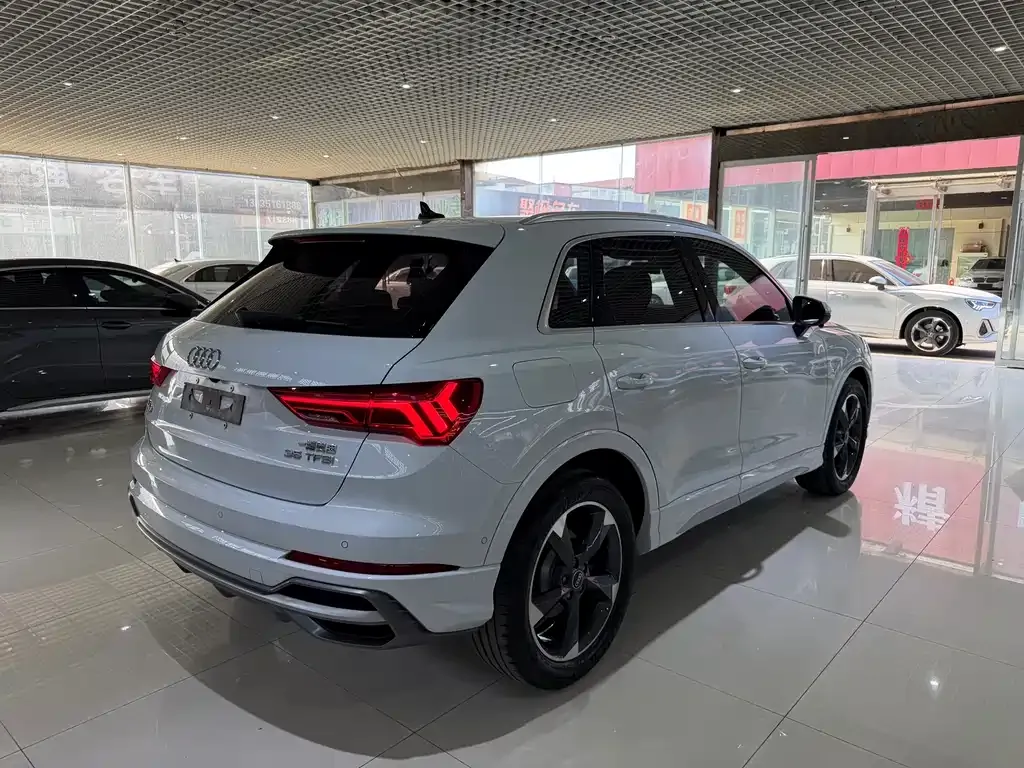 Audi Q3 — фото 2