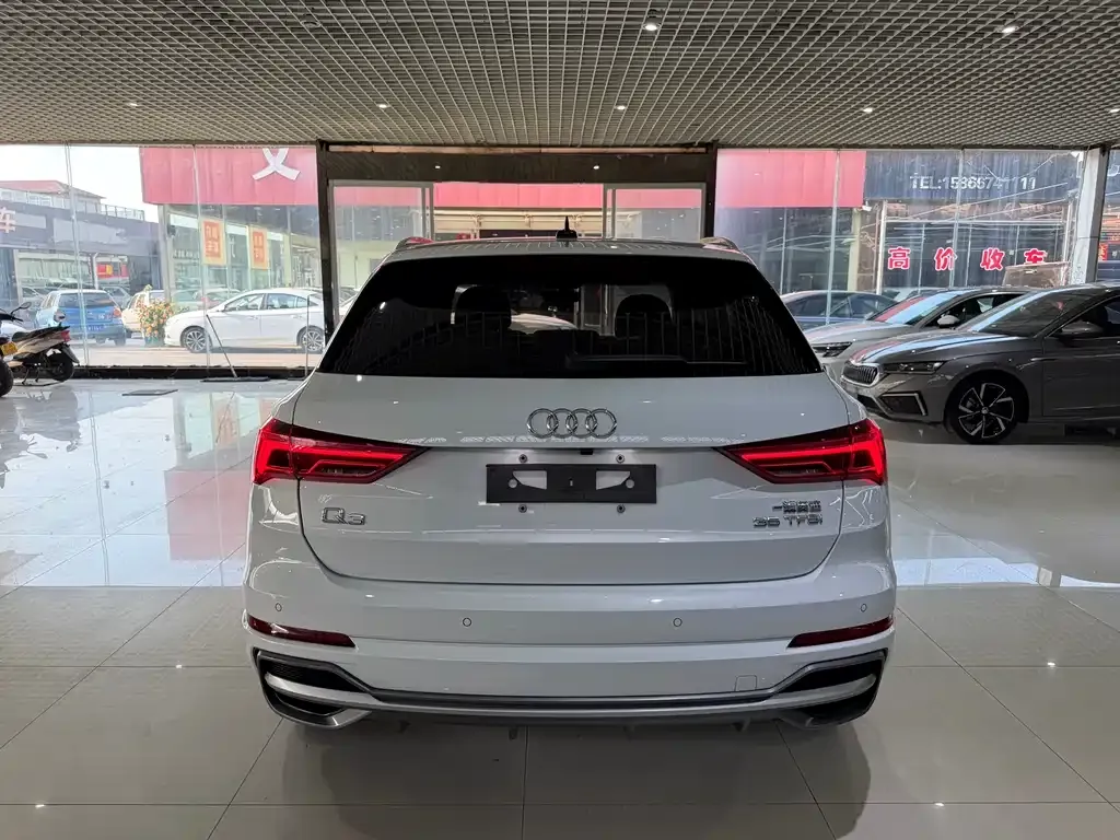 Audi Q3 — фото 3