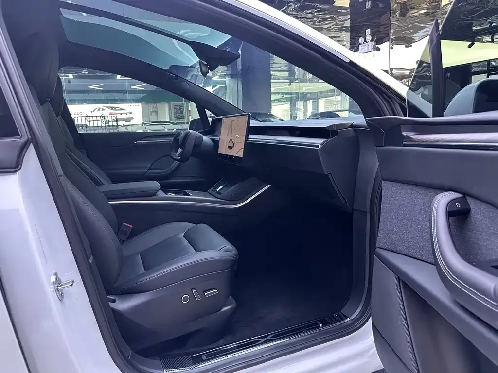 Tesla Model X 2023 из CN, фото 4
