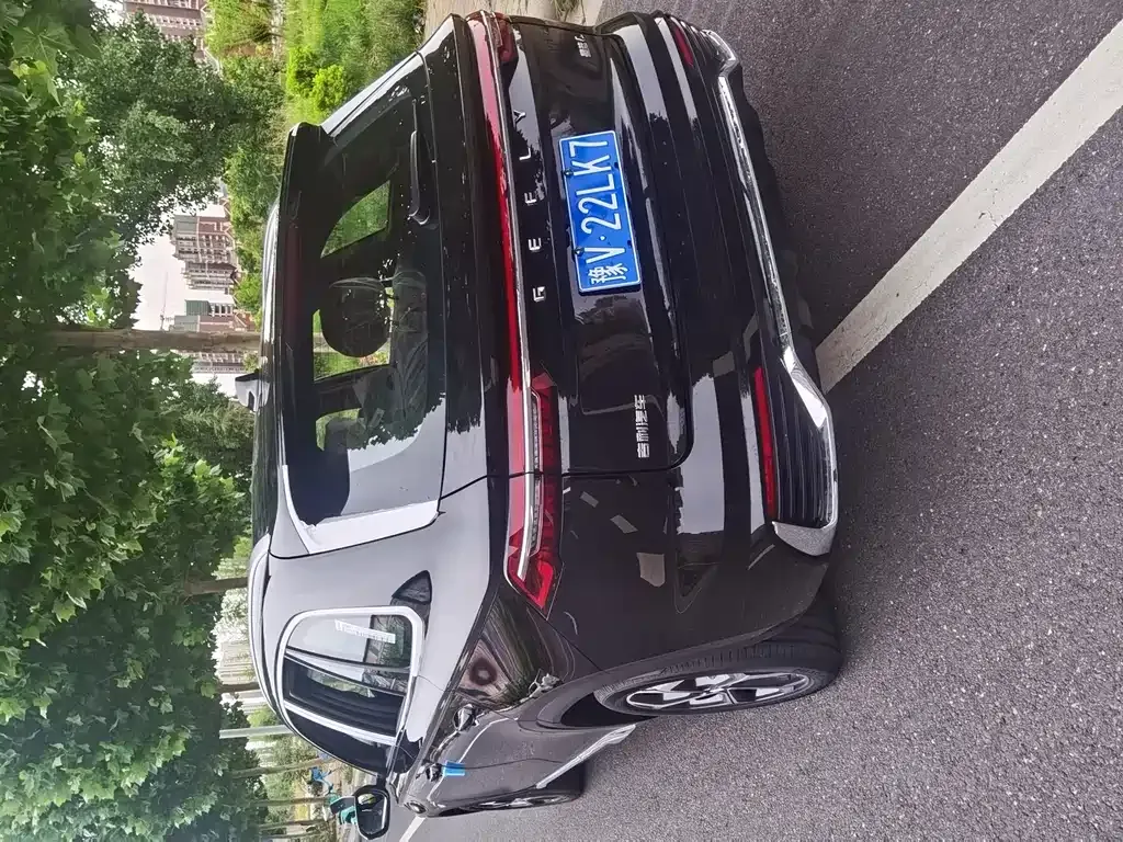 Geely Xingyue L — фото 10