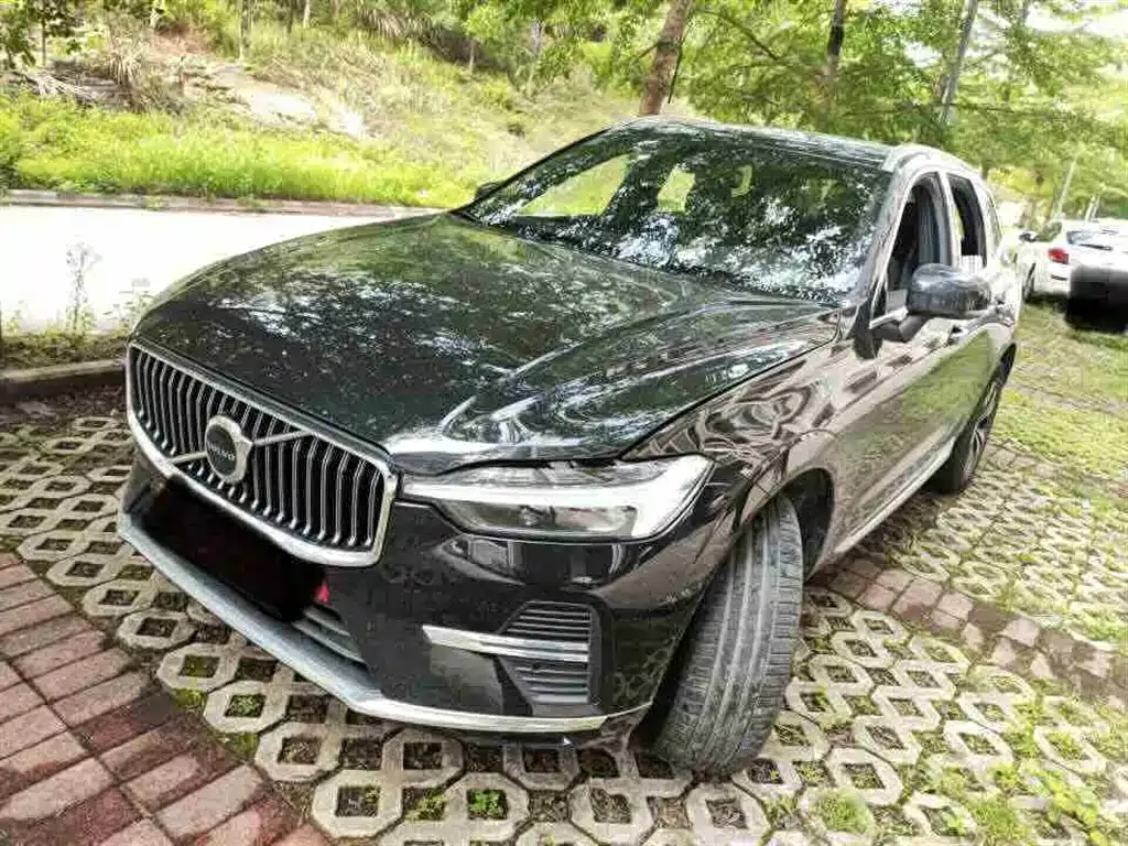 Volvo XC60 — фото 9