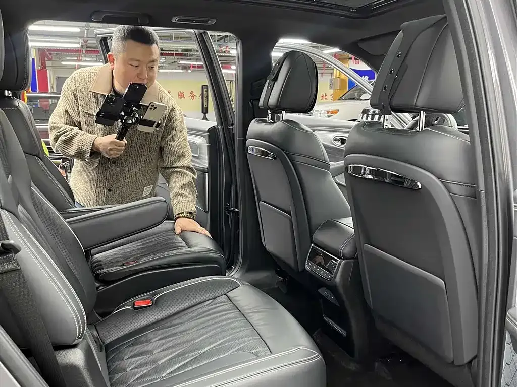 GAC Motor Trumpchi GS8 — фото 8