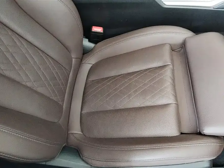 BMW 3 Series 2024 из CN, фото 4