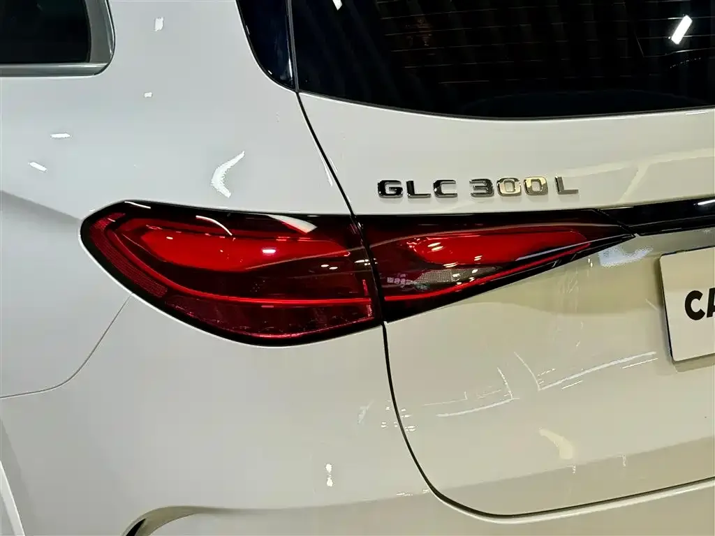 Mercedes-Benz GLC — фото 2