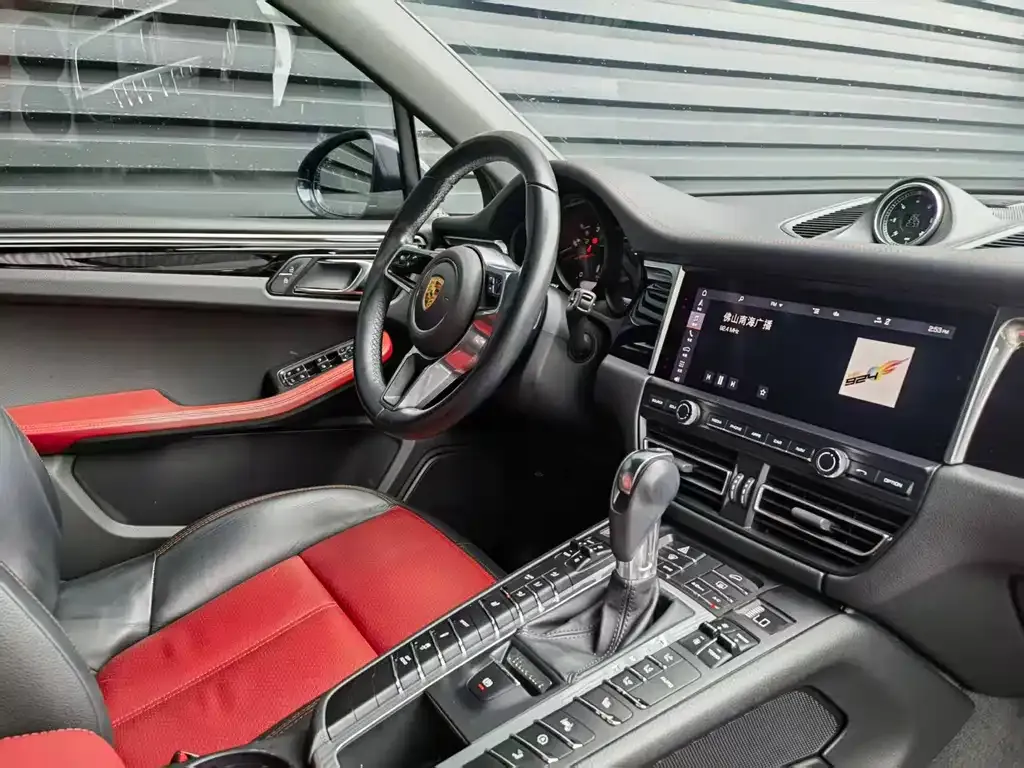 Porsche Macan 2021 из CN, фото 4