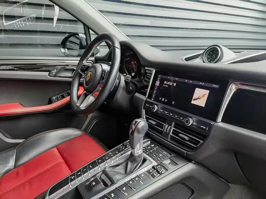 Porsche Macan 2021 из CN, фото 6