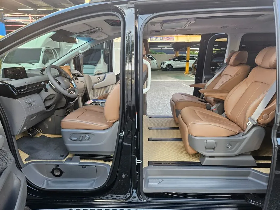 Hyundai Staria — фото 3