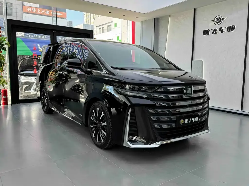 Toyota Vellfire — фото 7