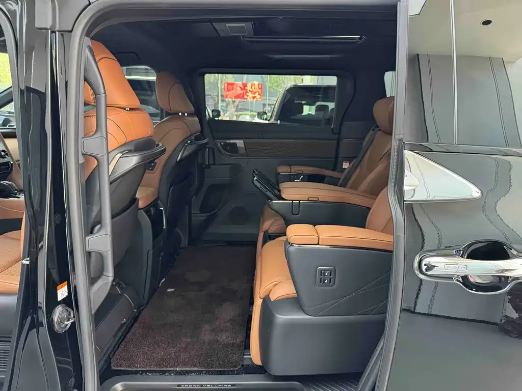 Toyota Vellfire — фото 5