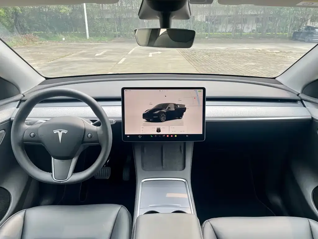 Tesla Model Y — фото 4