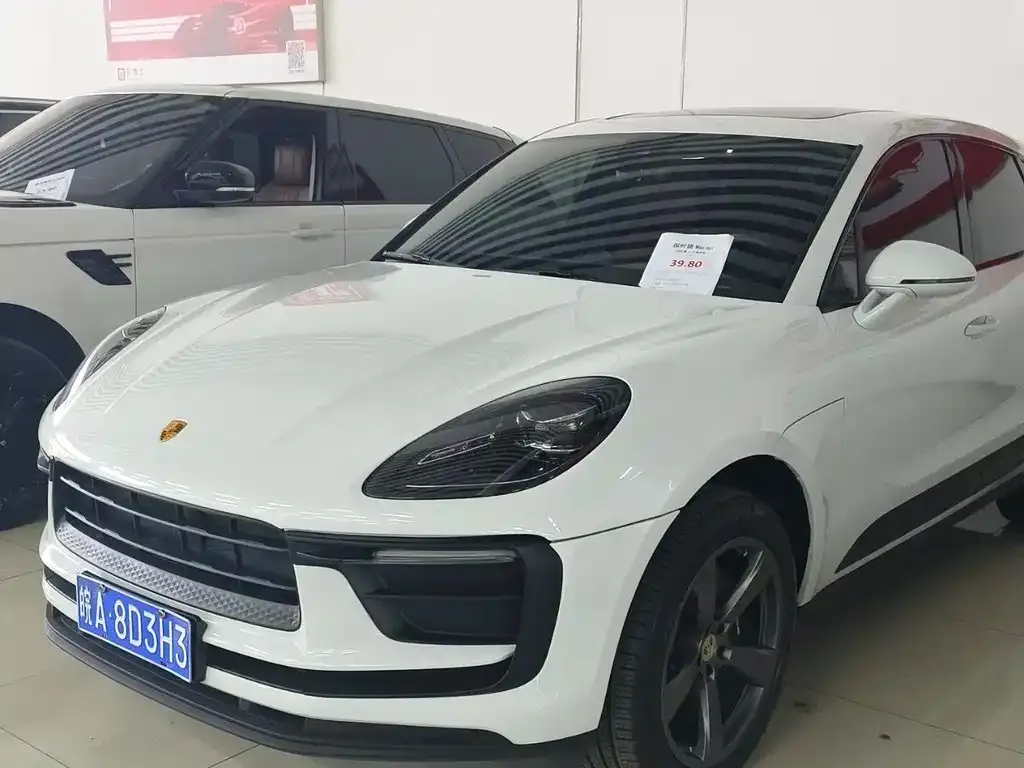 Porsche Macan — фото 1