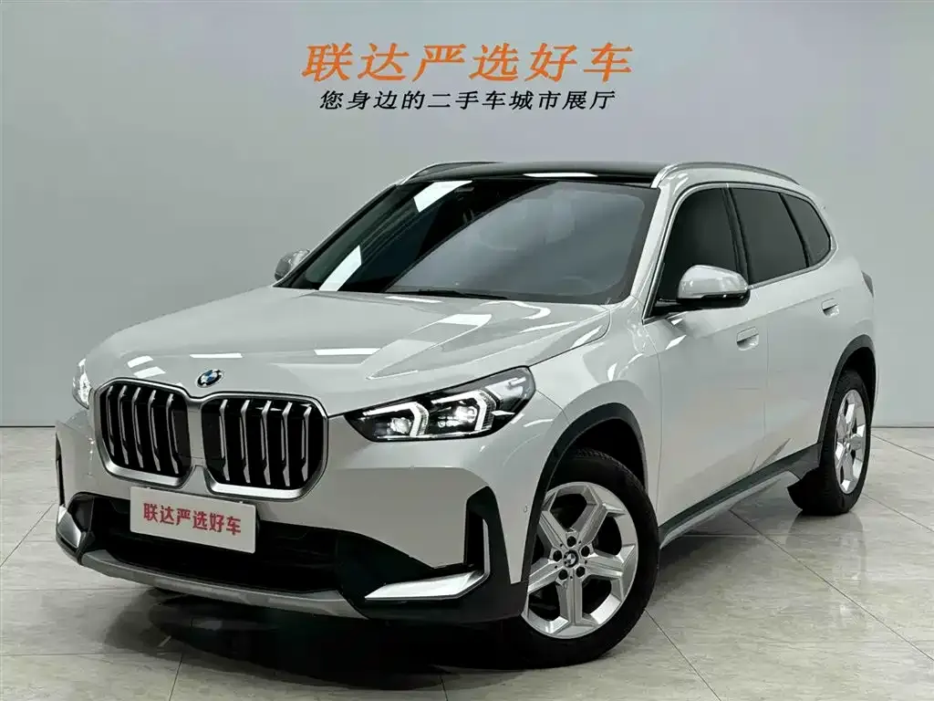 BMW X1 — фото 1