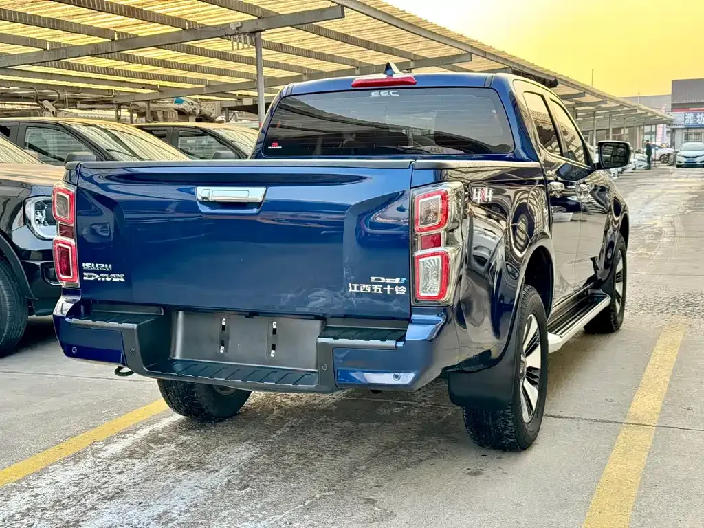 Isuzu D-MAX 2023 из CN, фото 8
