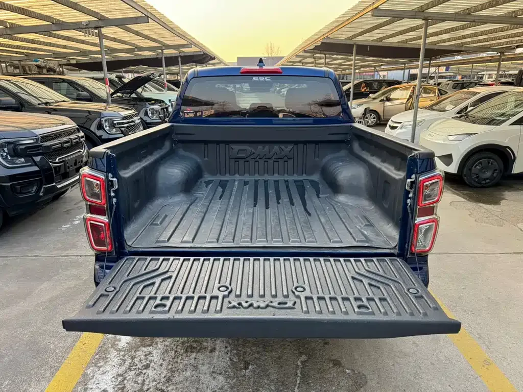 Isuzu D-MAX 2023 из CN, фото 7