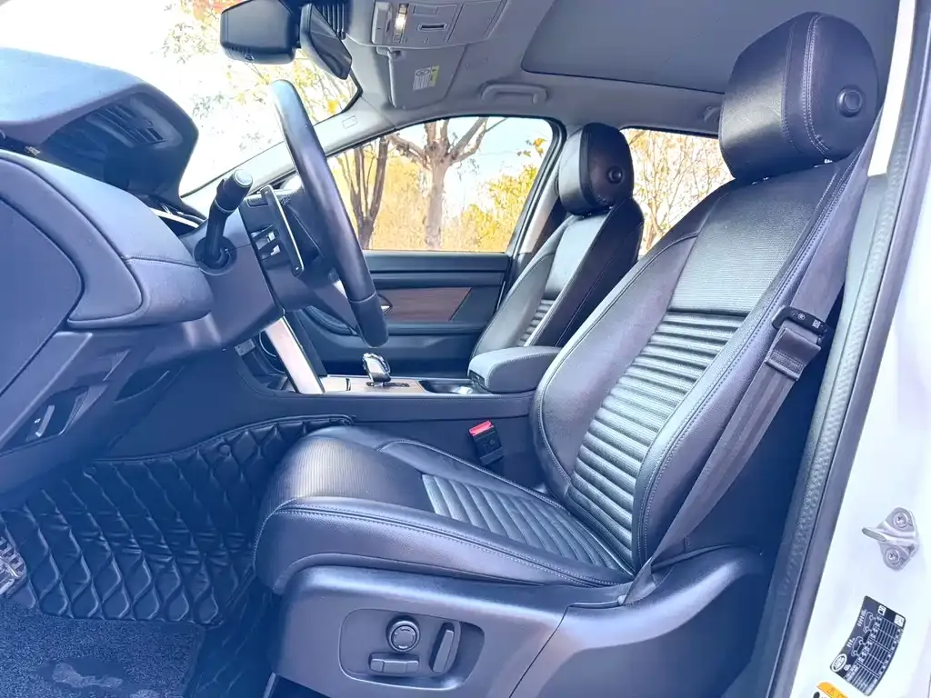 Land Rover Discovery Sport — фото 4
