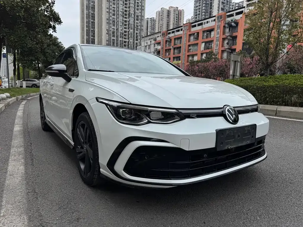 Volkswagen Golf 2022 из CN, фото 4