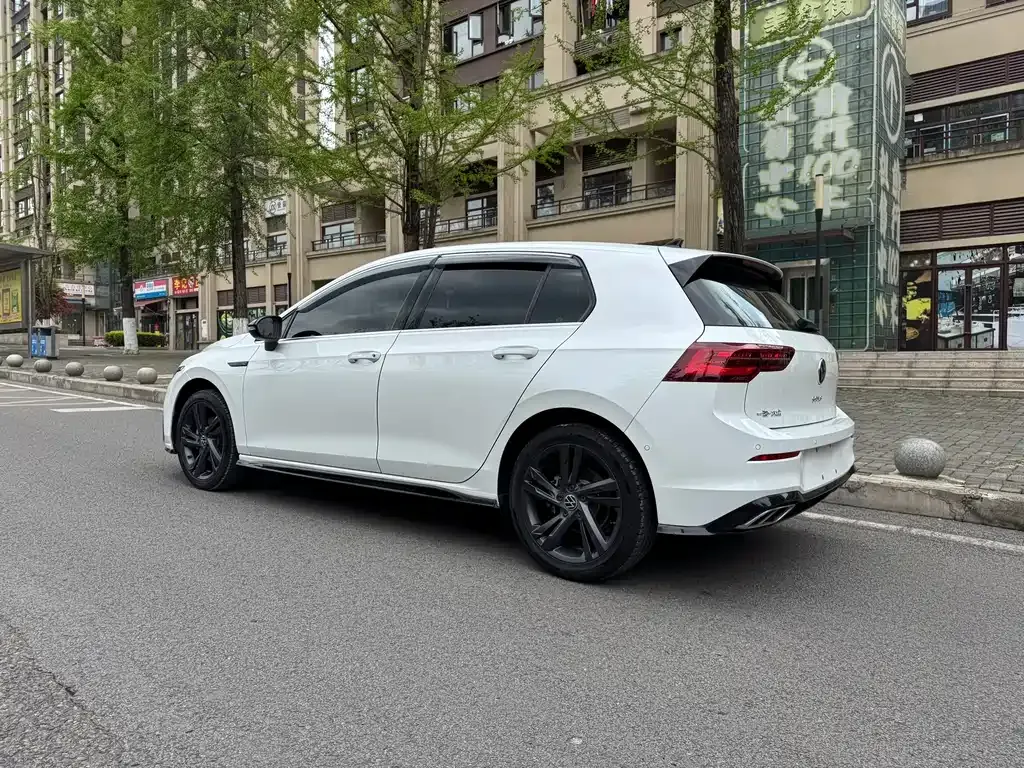 Volkswagen Golf 2022 из CN, фото 8