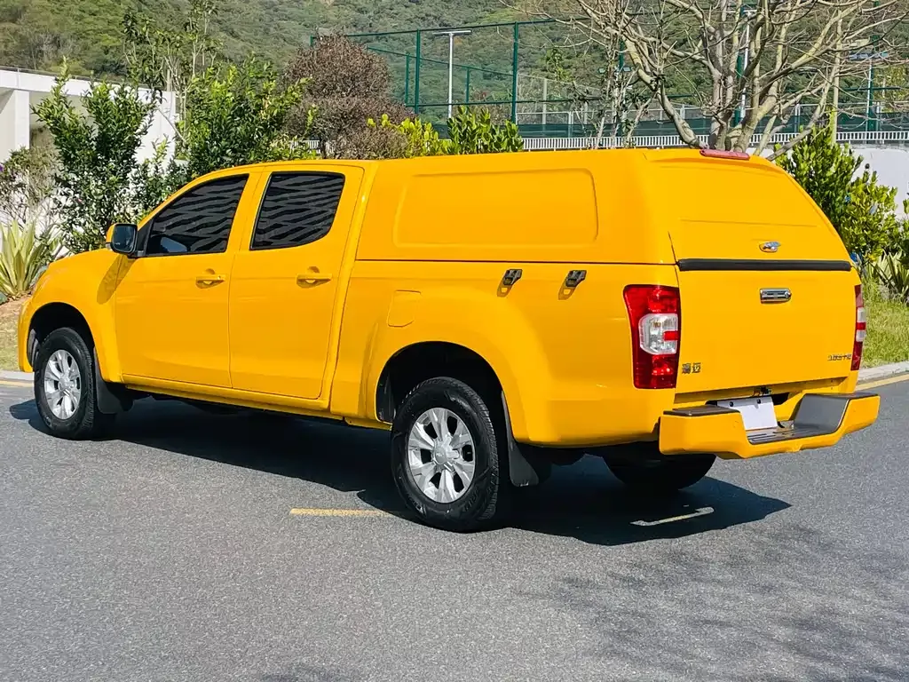 Isuzu RE-MAX 2023 из CN, фото 10