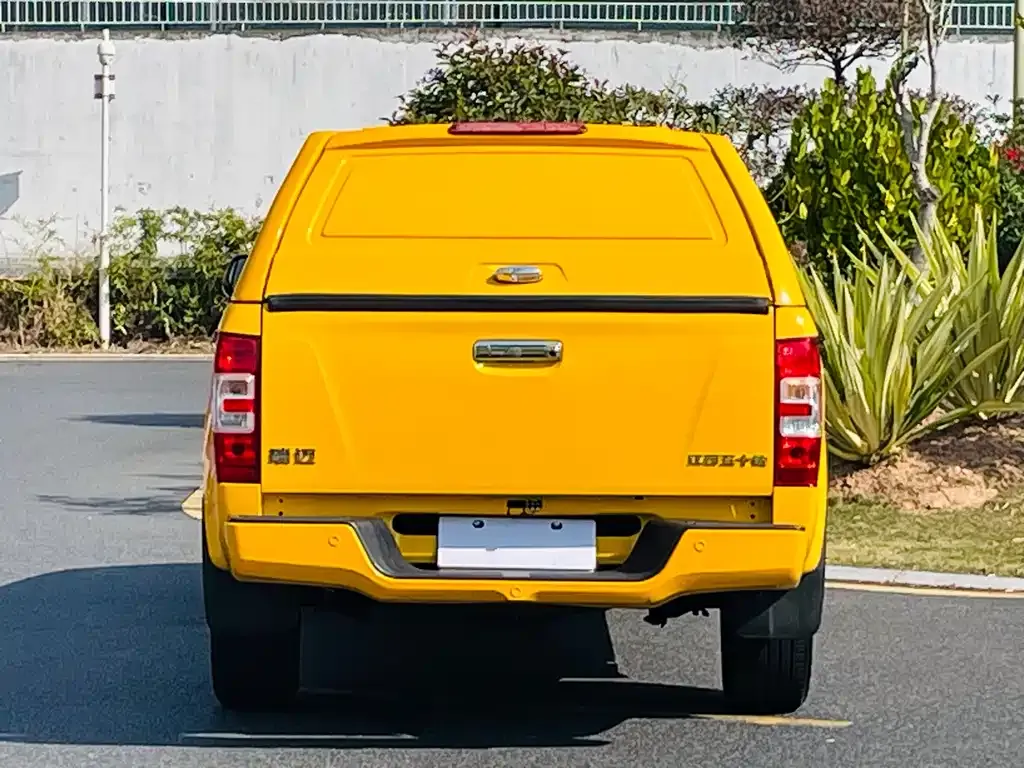 Isuzu RE-MAX 2023 из CN, фото 5