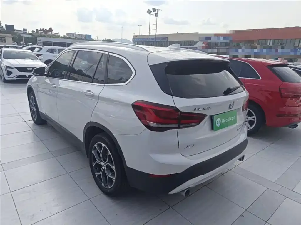 BMW X1 — фото 10