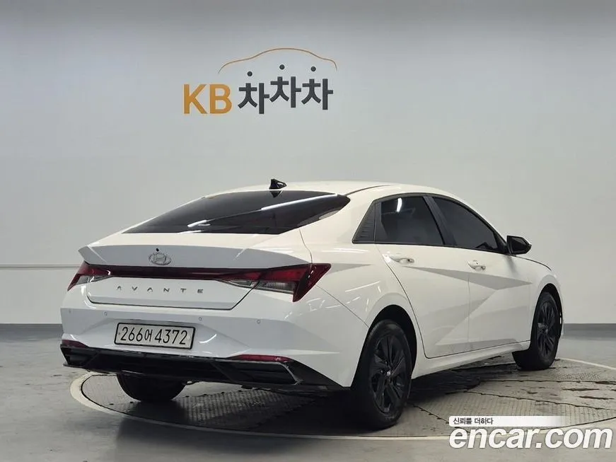 Hyundai AVANTE — фото 4