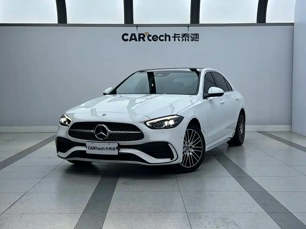 Mercedes-Benz C-Class — фото 1