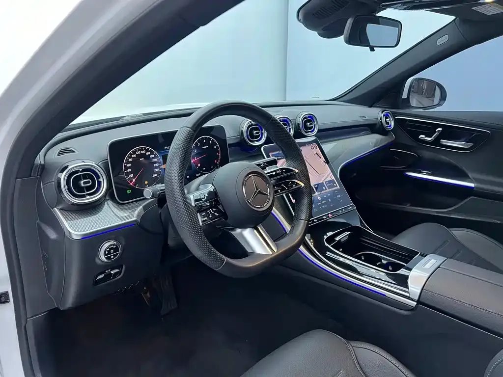 Mercedes-Benz C-Class — фото 10