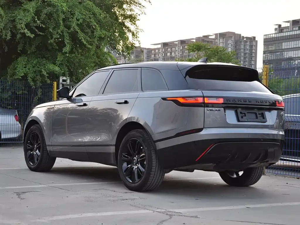 Land Rover Velar — фото 6