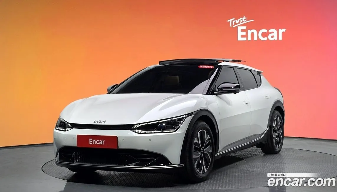 Kia EV6 — фото 1