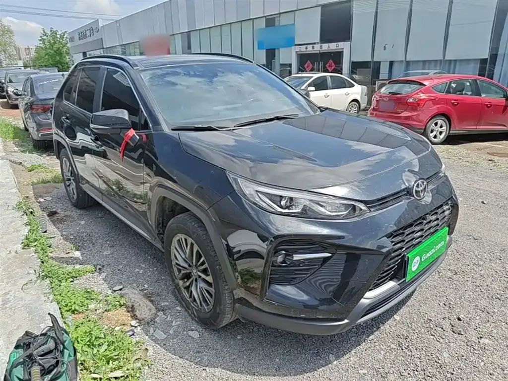 Toyota Wildlander — фото 10