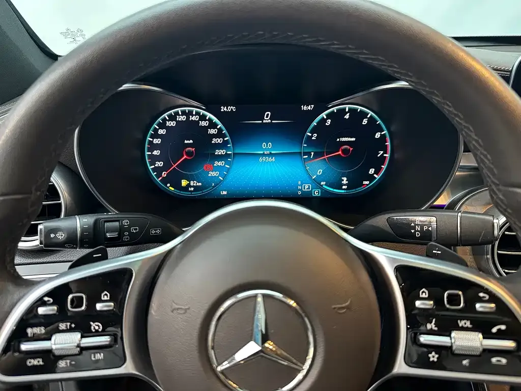 Mercedes-Benz GLC — фото 10